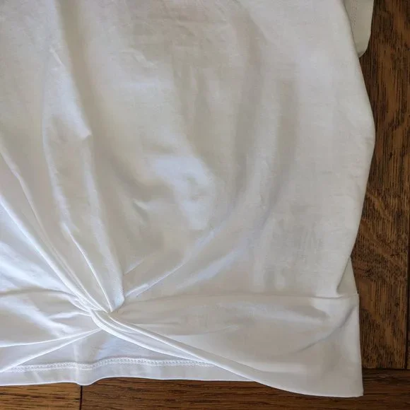 White Gajigaji Short Sleeve Knot Front Crop Top in a Misses size Medium - Picture 11 of 13